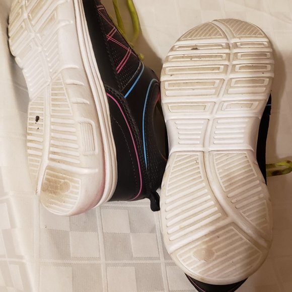 Sneakers, Neon colors with black, size 8, Good Condition - Picture 7 of 9